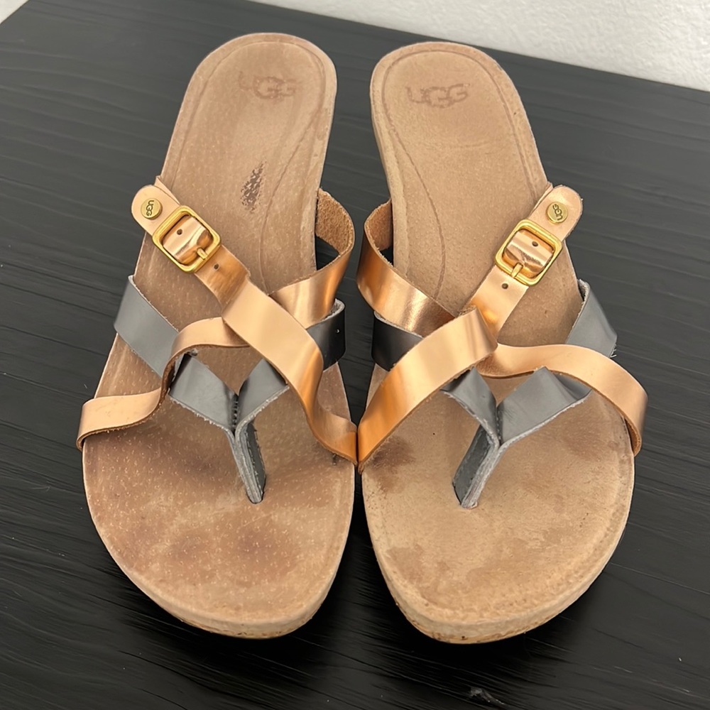 Ugg Ladies Size 9 Brown Suede and Silver strap Wedge Cork Walking sandals